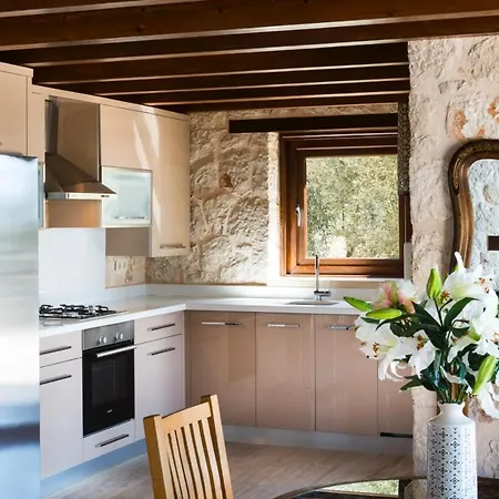 Korsan Tas Bahce Villa *